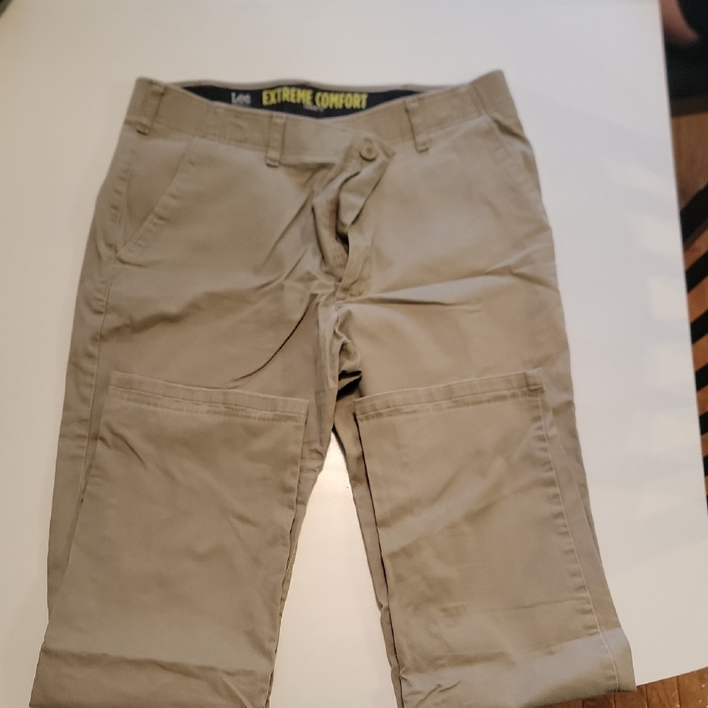 Lee Extreme Comfort Beige Cargo Pants